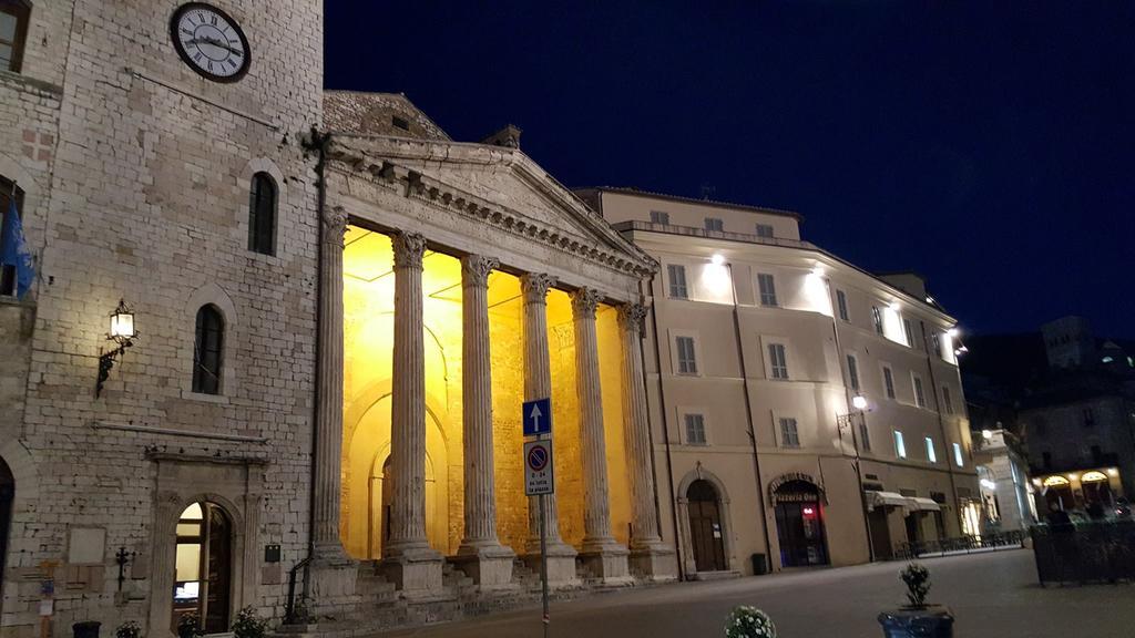 Apartments Aurora Delle Rose Asyż Zewnętrze zdjęcie